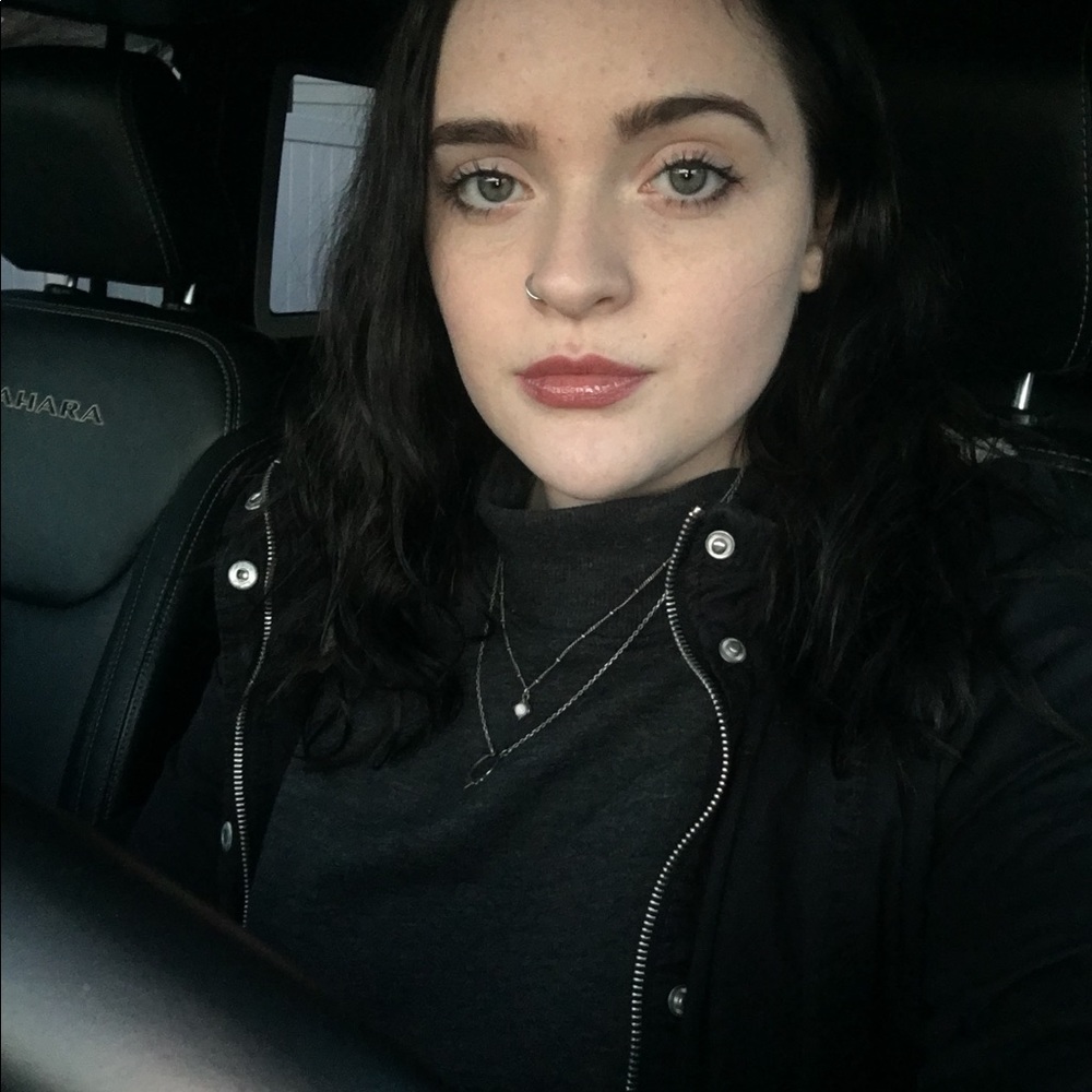 Meet your Posher, Megan